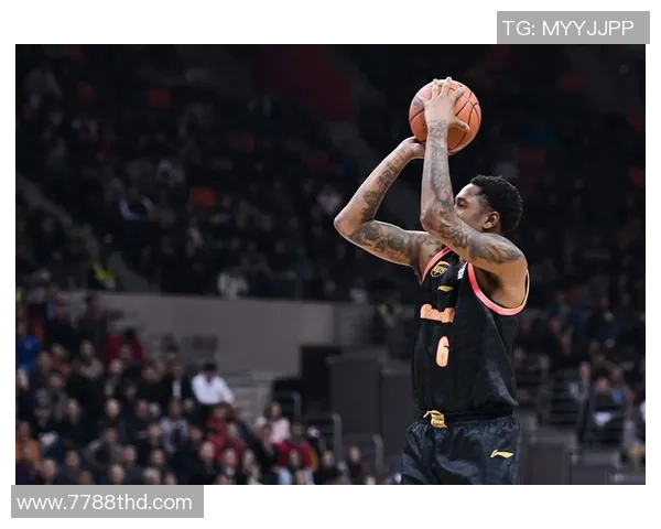 马尚布鲁克斯：从篮球场到生活舞台的多元化人生旅程